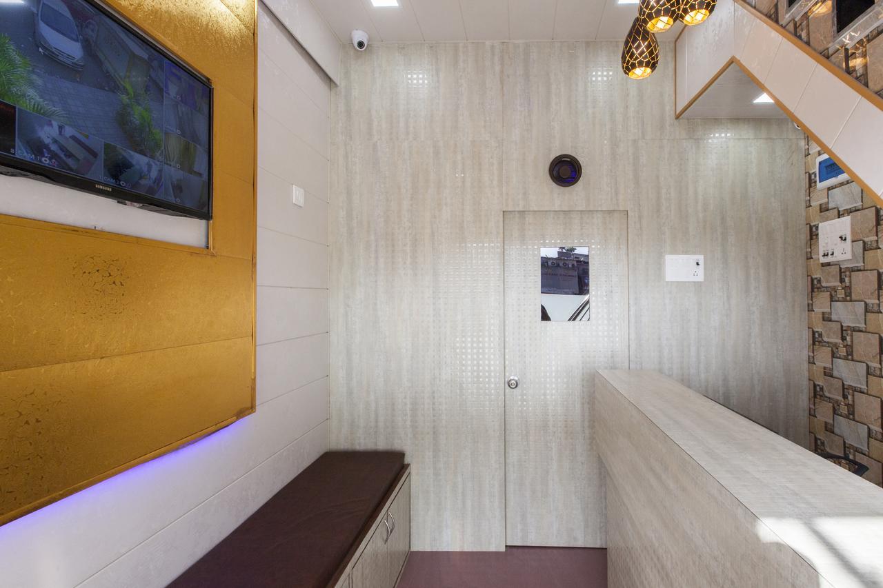 Abza Deluxe Dormitory Bombaj Exteriér fotografie
